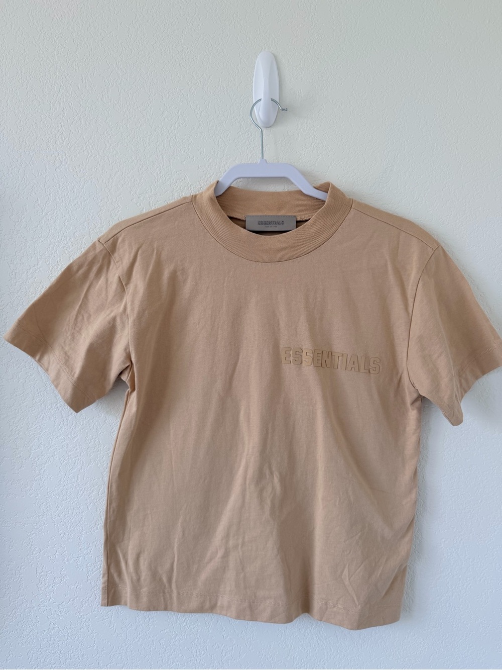 Fear of God ESSENTIALS classic fit t-shirt